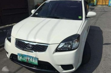 Kia Rio 2010 White Top of the Line For Sale 