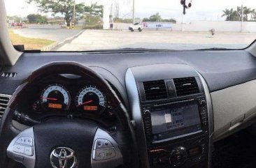 Toyota Corolla Altis 1.6V 2014 AT Black For Sale 