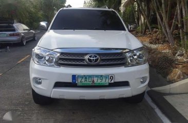 Toyota Fortuner 2005 2.7 Gas White For Sale 