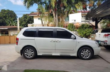 Kia Carnival 2008 Automatic White For Sale 