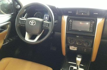 2016 Toyota Fortuner 2.4G AT Diesel Black For Sale 