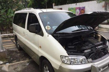 Hyundai Starex 2000 AT White Van For Sale 