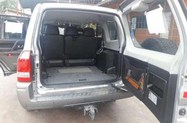 2004 Mitsubishi Pajero Gas Silver For Sale 