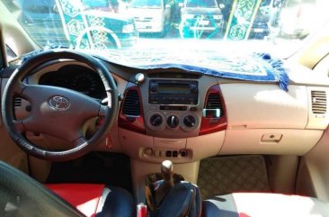 Well-kept Toyota Innova G 2005 for sale