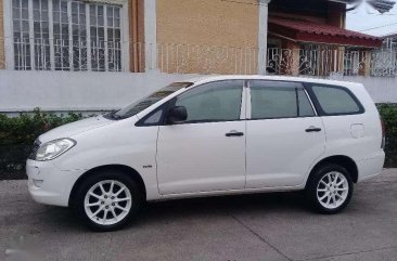 Well-kept Toyota Innova J 2008 for sale