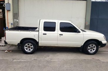 Well-maintained Nissan Frontier 2009 for sale