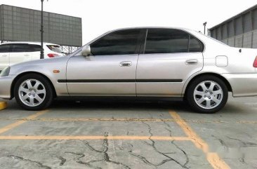 Well-maintained Honda Civic 2000 for sale