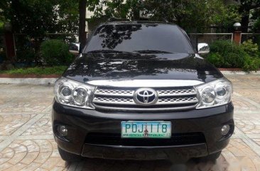 Well-maintained Toyota Fortuner 2011 G AT for sale