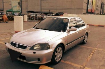 Well-maintained Honda Civic 2000 for sale