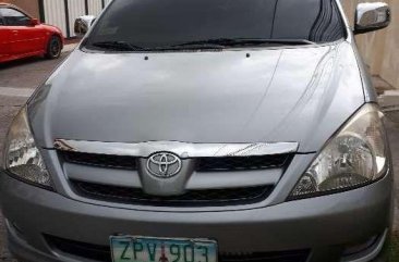 Toyota Innova V 2008 Top of the Line For Sale 