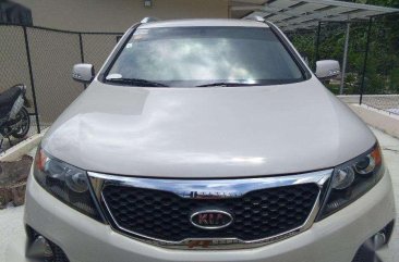 2010 Kia SORENTO White 4WD For Sale 