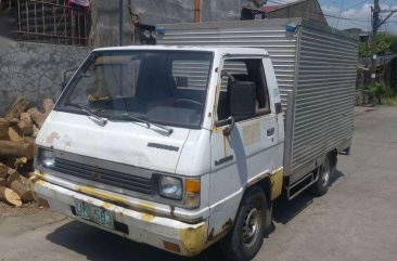 For sale Mitsubishi L300 Aluminun van