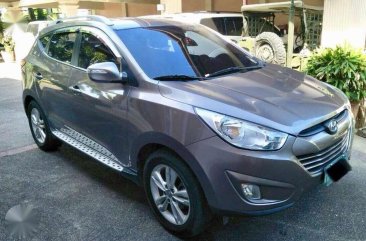 For Sale 2011 Hyundai Tucson Gasoline 2.0 fuel efficient