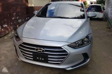 HYUNDAI Elantra 2016 MT FOR SALE