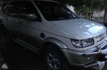 Isuzu Crosswind XUV 2003 model