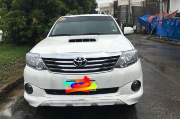 2015 TOYOTA Fortuner 4x2 G Manual F. White