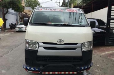 2017 3.0 TOYOTA HIACE Commuter Manual White