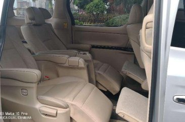 2013 Toyota Alphard V6 AT Silver For Sale 