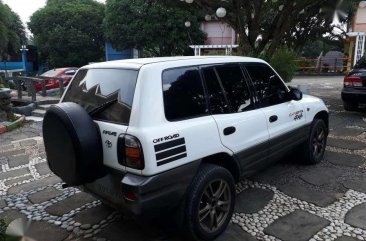 Toyota Rav 4 White SUV For Sale