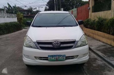 Toyota innova j 2008 white SUV For Sale 