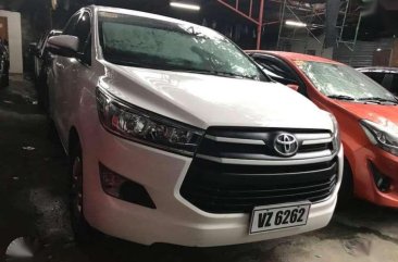 2017 Toyota innova 2.8J fwhite manual For Sale 