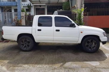 Toyota Hilux 2004 for sale