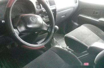 Toyota Hilux 2000 for sale