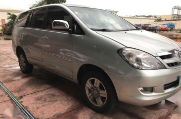 Toyota Innova G AT 2005 diesel ( ride and roll)