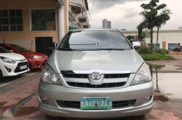 Toyota Innova G AT 2005 diesel ( ride and roll)