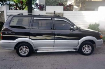 Toyota Revo 2000 New tires New battery