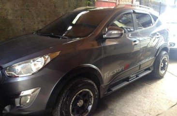 hyundai tucson 2010 gray suv for sale 