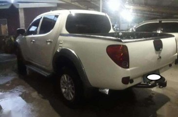 Mitsubishi Strada 2010 for sale