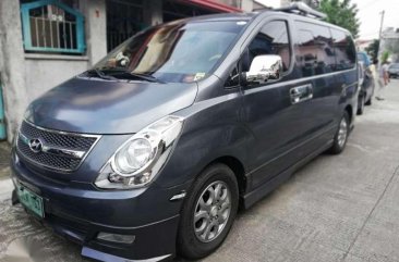 Hyundai Starex 2009 Gray Van For Sale 