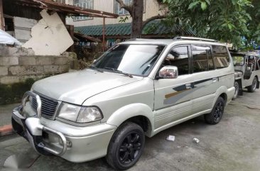 Toyota revo vx200 Silver For Sale 