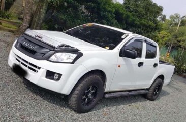 Rush! 2015 Isuzu Dmax MT LT