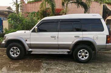 Mitsubihi Pajero Kick-up Roof for sale