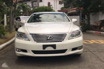 2013 Lexus LS460L fully loaded local for sale