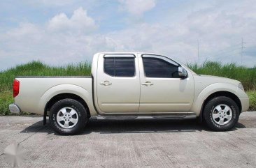 2011 Nissan Frontier Navara for sale