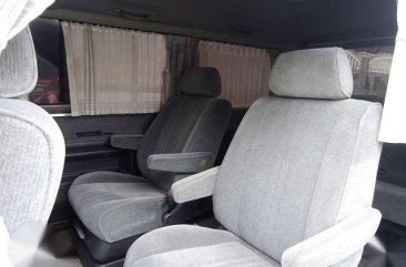 Toyota Hiace Van Granvia 4x4 Diesel like starex urvan