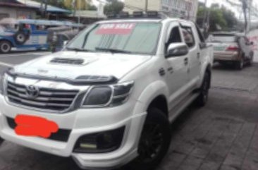 Toyota hilux 2013 diesel manual 4x2 for sale