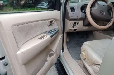 TOYOTA FORTUNER G gas automatic Fresh And Clean Gold shiny 06