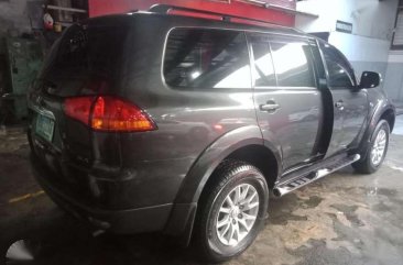 2013 Mitsubishi montero GLX 4x2 AT