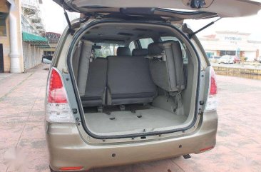 2010 Toyota Innova G. Gas Automatic