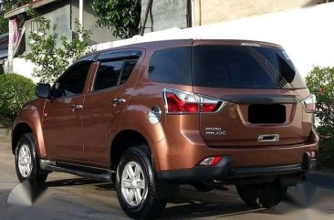 MINT CONDITION 2015 isuzu mux mt 1st own cebu lady driven low mileage