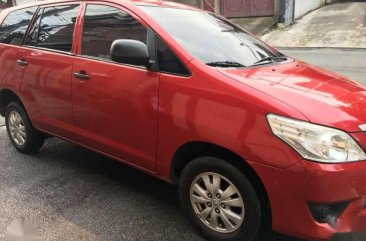 2012 Toyota Innova e gas matic