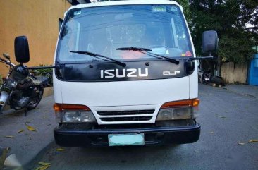 Well maintained Isuzu Elf Truck - Dropside Body For Sale 