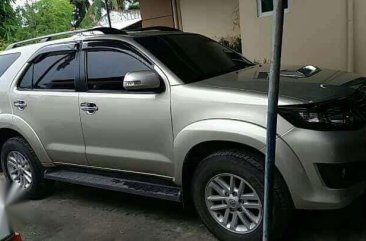 Toyota fortuner 2014 manual 4x2 personal car