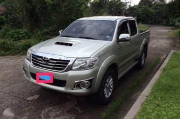 Toyota Hilux G 4x4 AT 2013 model FOR SALE