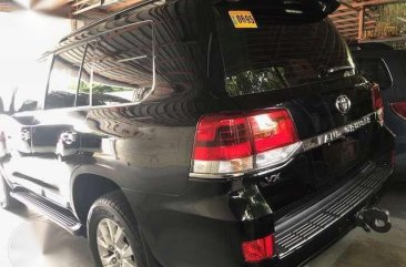 2016 2017 Toyota Land Cruiser Premium LOCAL