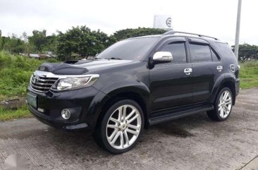 Toyota Fortuner v - 2014 Automatic